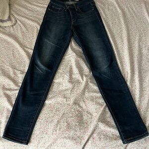 Levi’s Women’s 311 Shaping Skinny Jeans